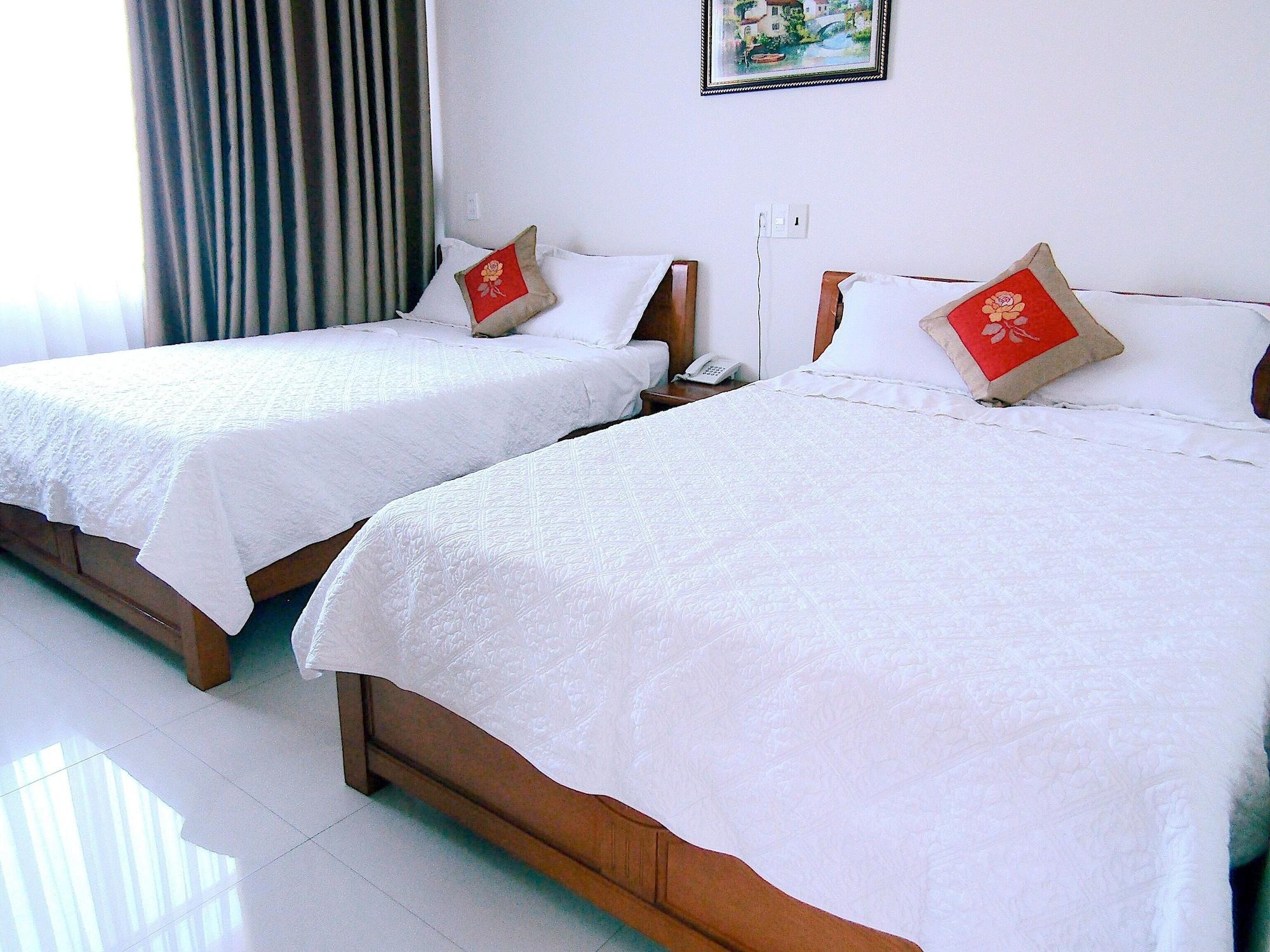 Hoang Dat Hotel Dong Hoi Exterior photo
